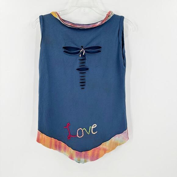 Blue Sky Blue Tie Dye Cut-Out Embroidered Love Sleeveless Casual Top Size Medium - Picture 1 of 10